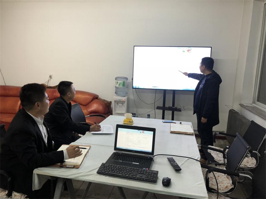 奔走的路上，我们一路成长