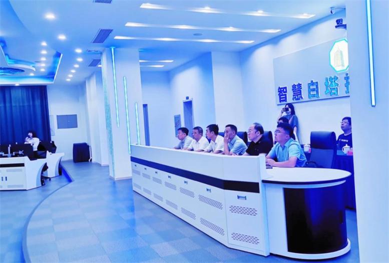 辽宁省工信厅副厅长丁广军光临pg电子游戏集团调研领导